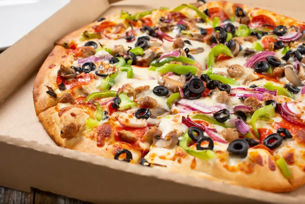 How Many Slices Does a Little Caesars Pizza Have?