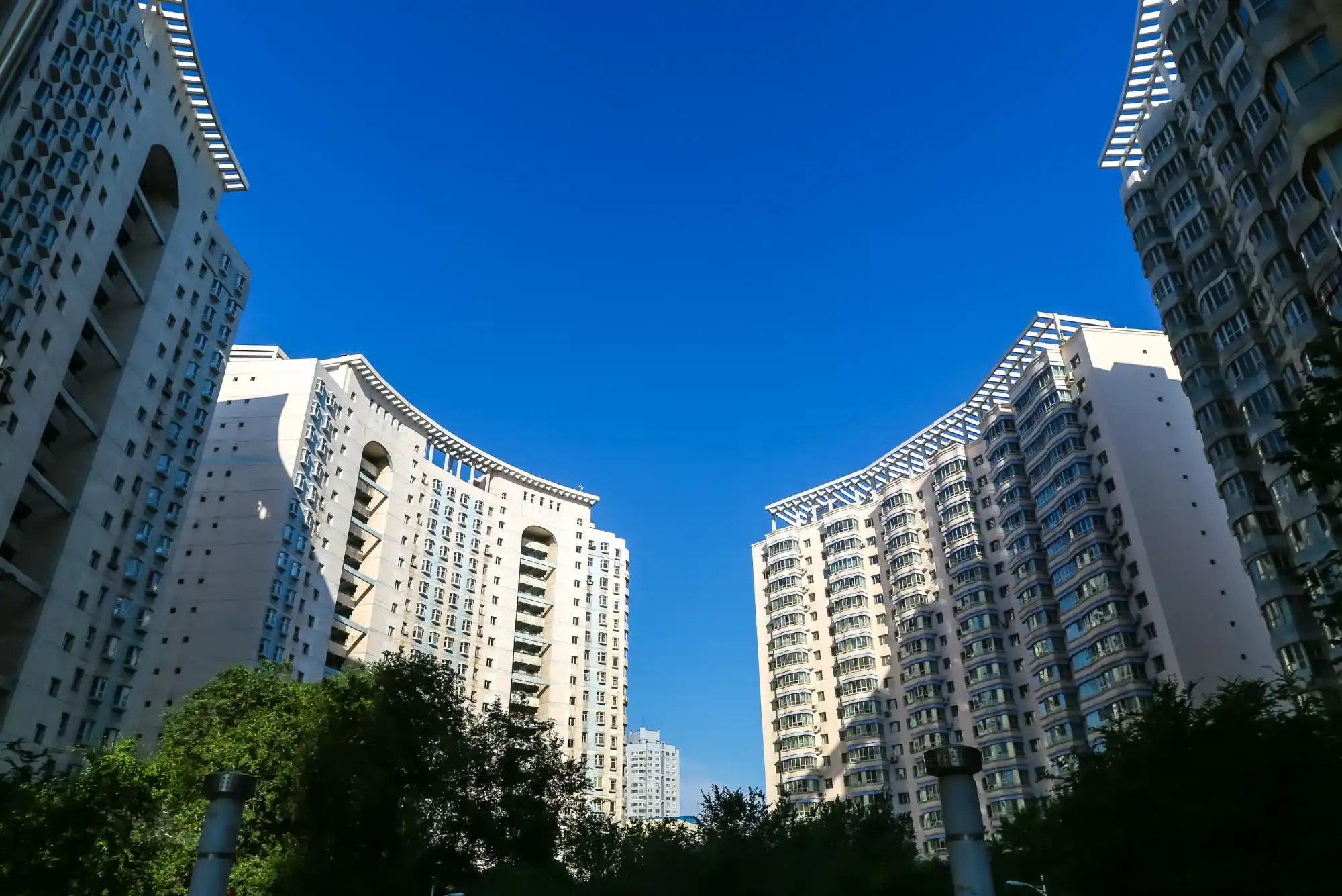 How to Book Apartments in Motor City for Sale?