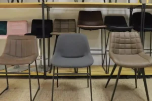 Which Suppliers Sell Durable Restaurant Chairs Wholesale?