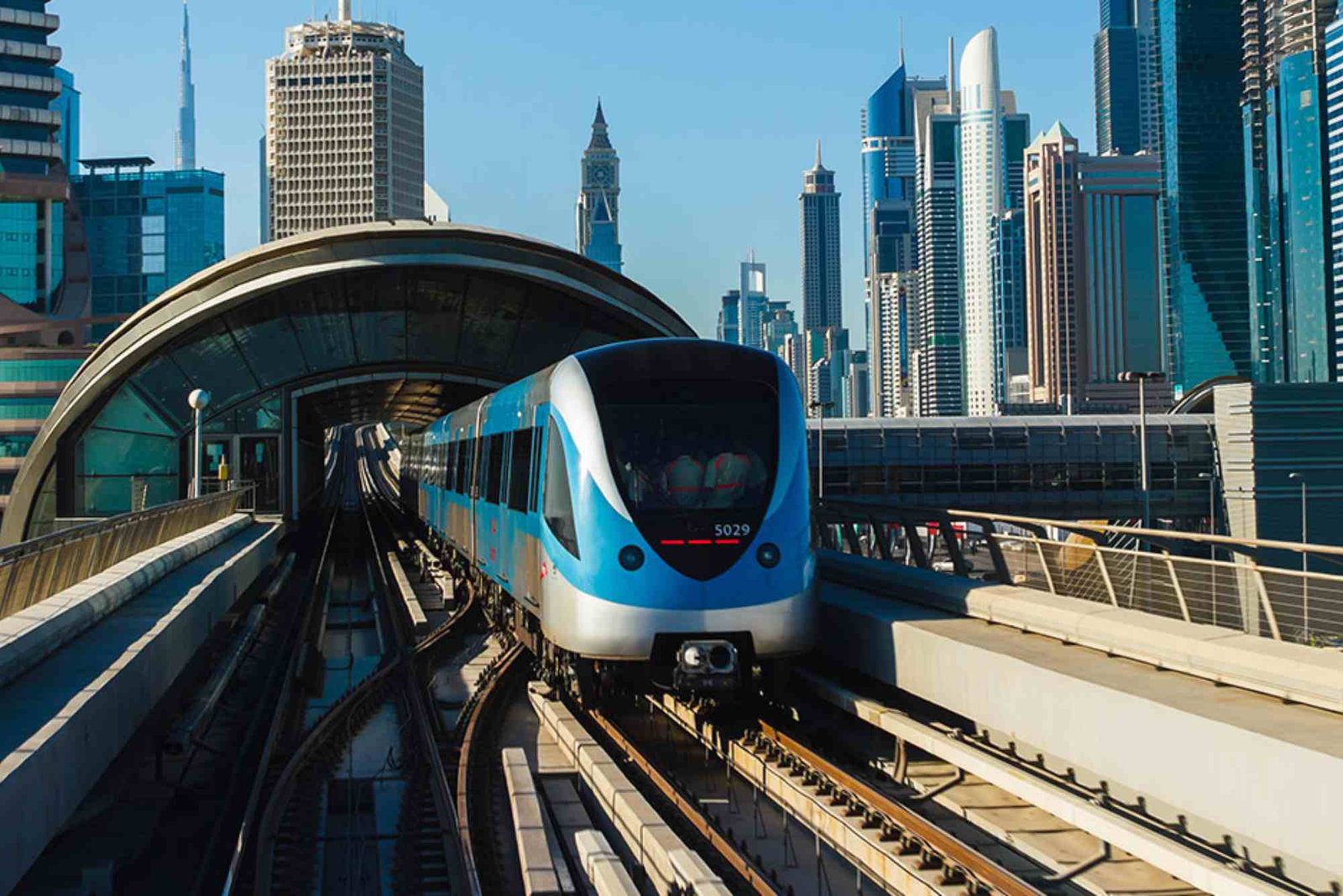 How to Metro Time In Dubai — Tips & Checklist