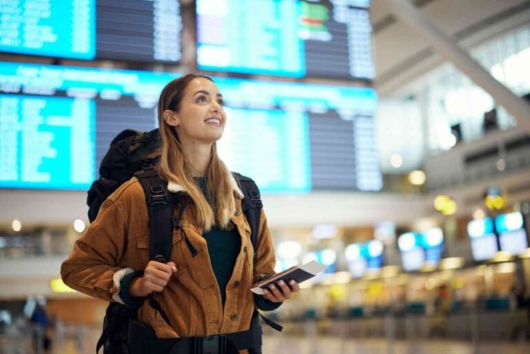 How to Travel Comfortably on a Long Layover