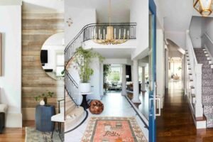 Top Entryway Decor Trends for Modern Homes