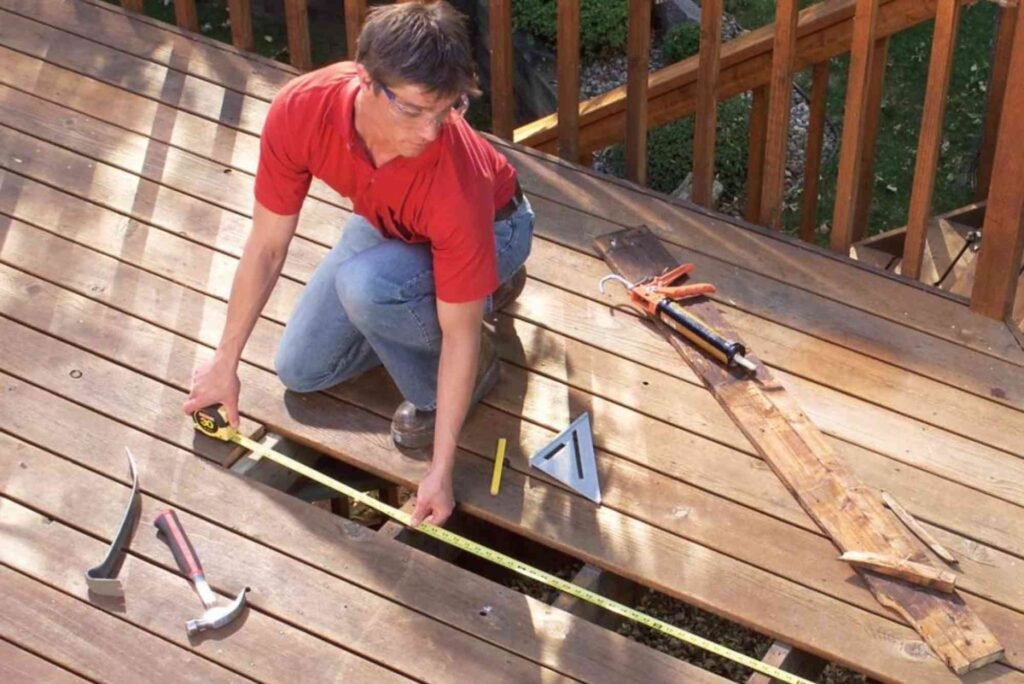 Deck Staining in Eau Claire WI 
